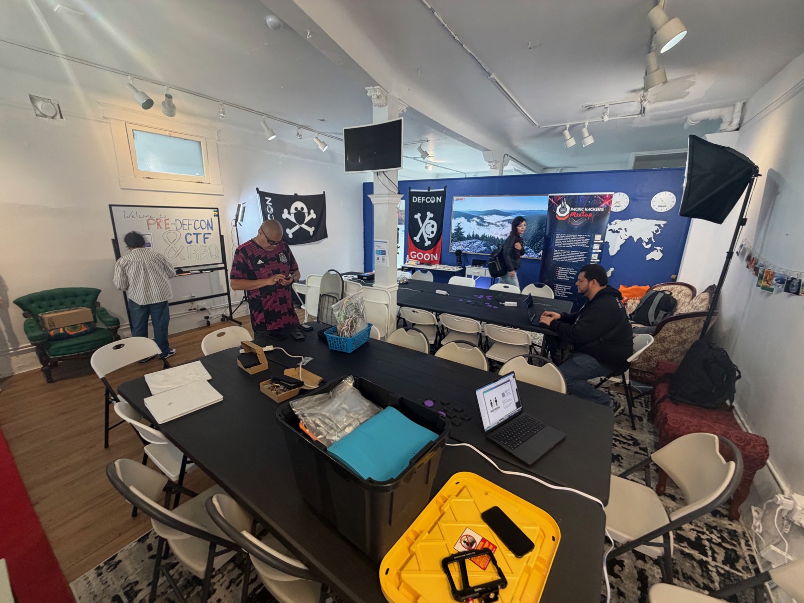 Hackathon tables